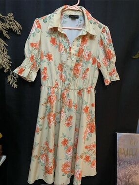 STELLA & JULIE SZ 8 Floral Cream & Coral elastic Waist Half Button Down Dress